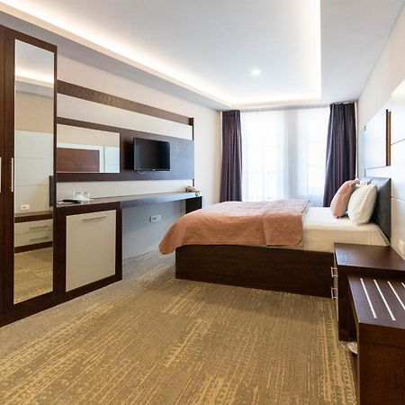Hotel Prizreni Zewnętrze zdjęcie