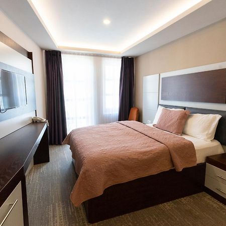Hotel Prizreni Zewnętrze zdjęcie