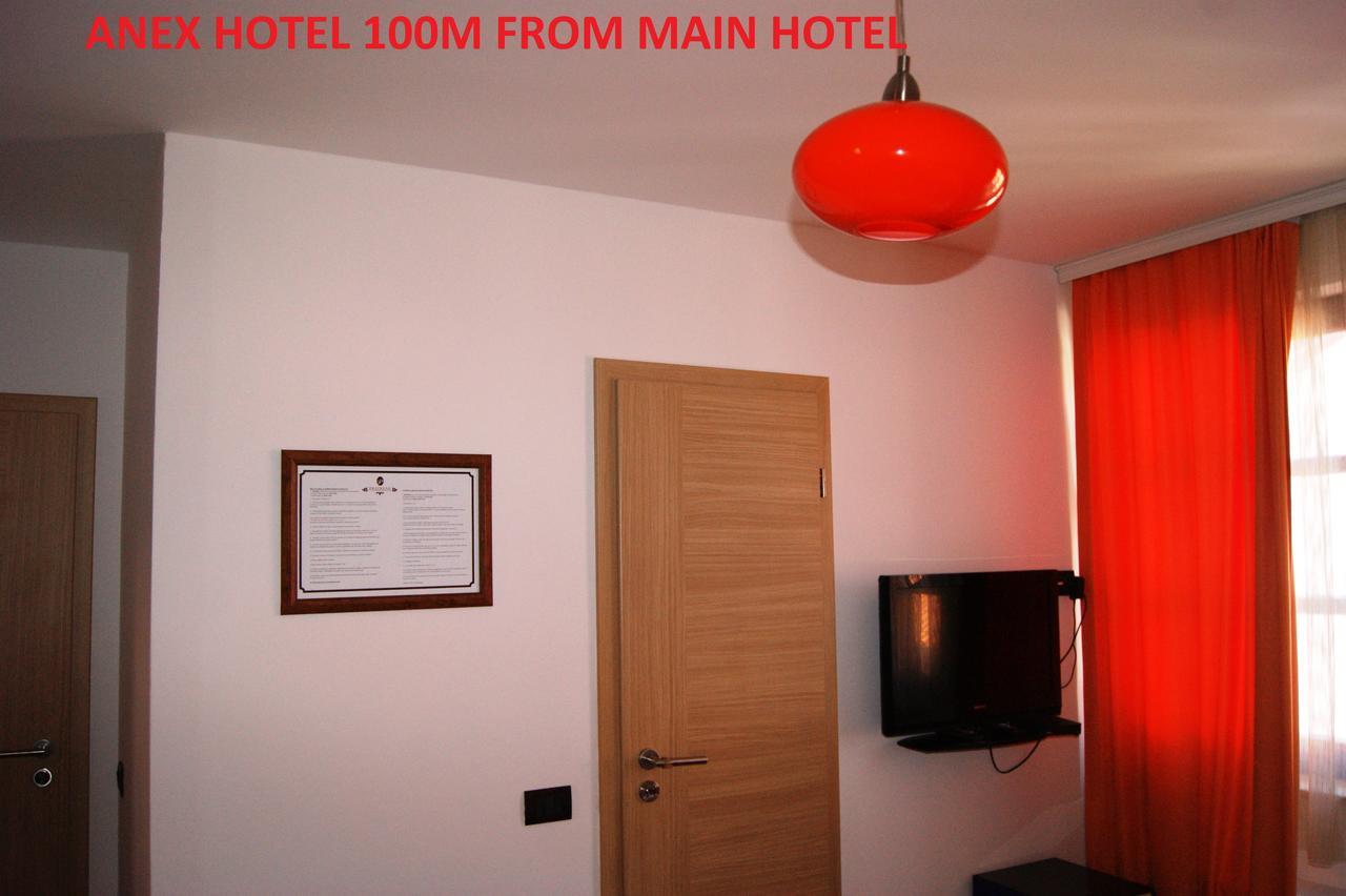 Hotel Prizreni Zewnętrze zdjęcie